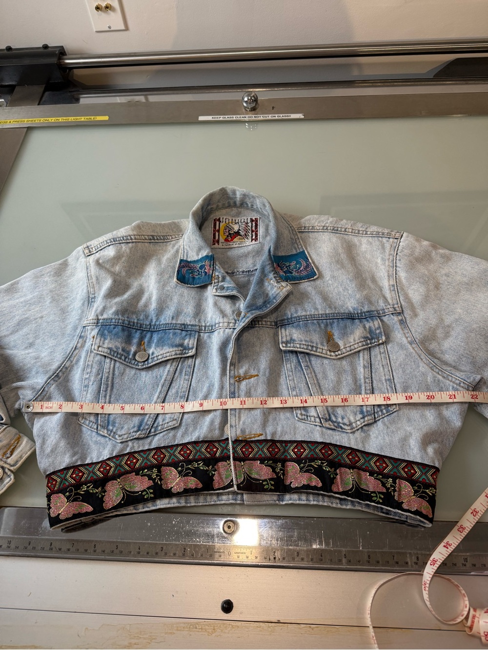 Vintage Joujou Butterfly Embroidered Cropped Denim Jacket Western Acid Wash 90s - Picture 8 of 11